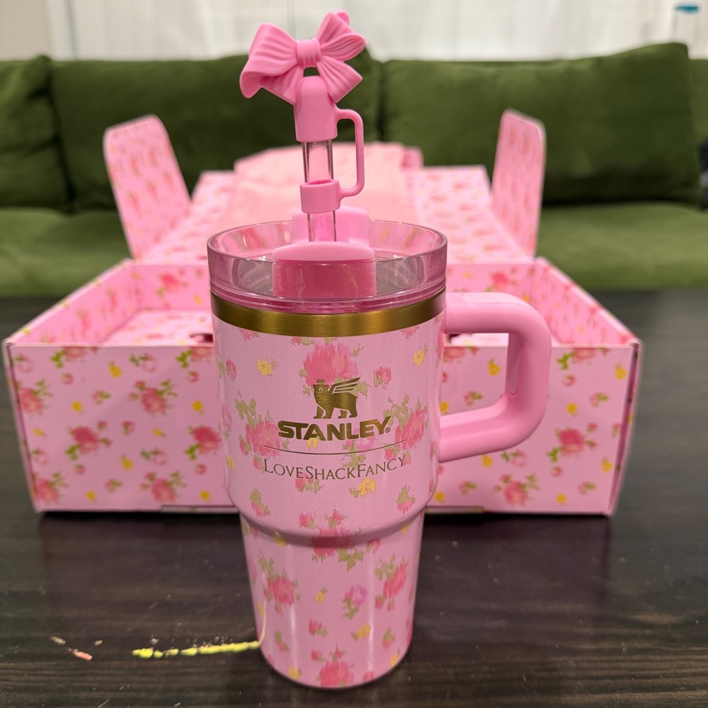 NWT Stanley x LoveShackFancy Quencher H2.0 FlowState 20 oz - Ibiza Sunset